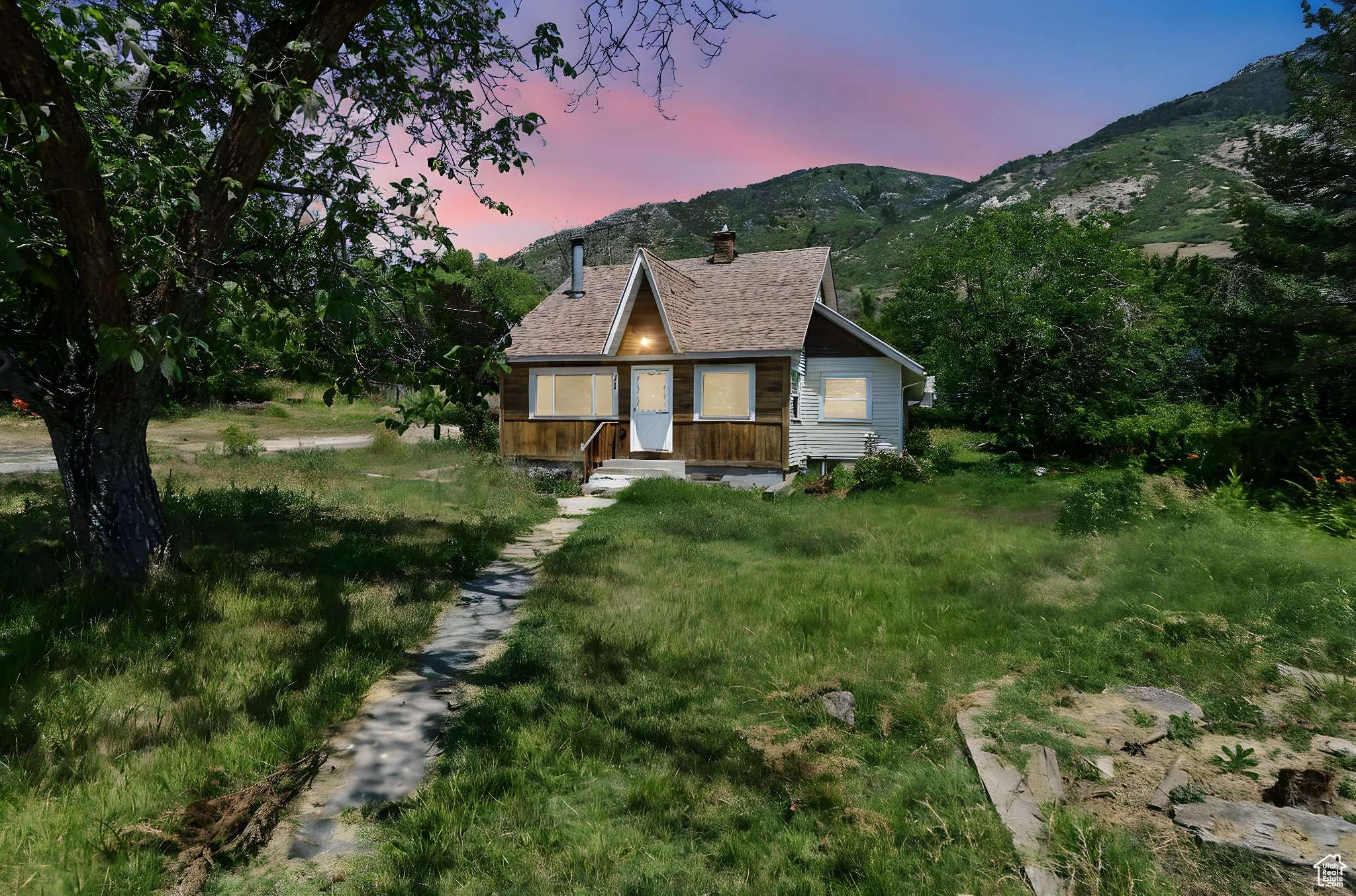 1734 N FRUITLAND DR E, Ogden, UT 84414