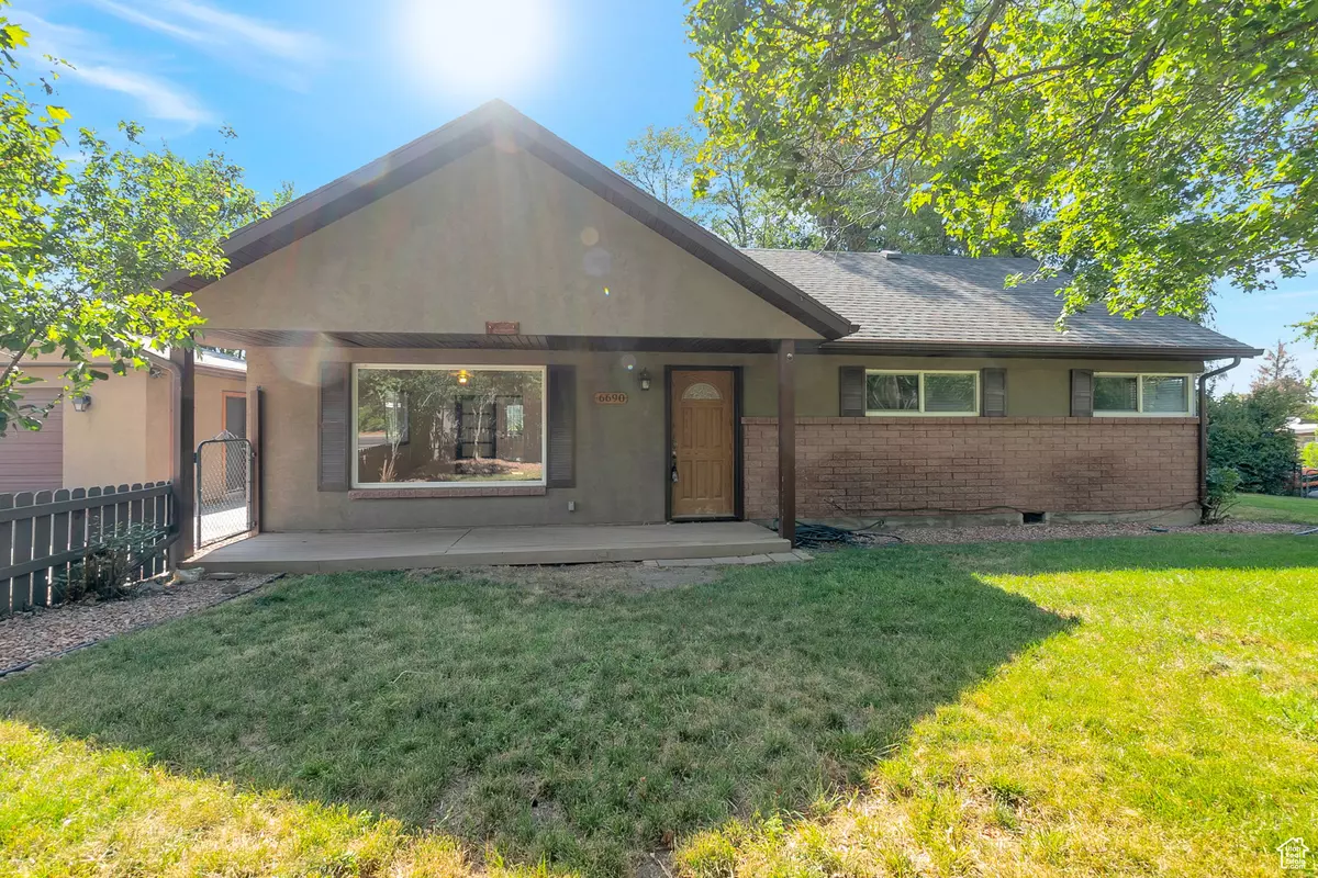 Cottonwood Heights, UT 84121,6690 S 2300 E