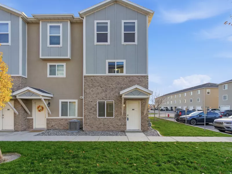 37 E 670 N, Vineyard, UT 84059