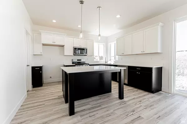 Saratoga Springs, UT 84045,971 N BANNER DR #602