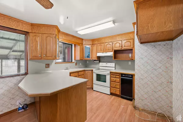 West Jordan, UT 84084,2082 W 7125 S