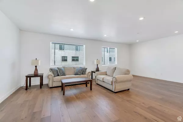 American Fork, UT 84003,892 W 560 S #215