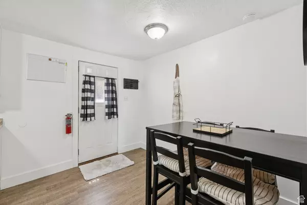 Uintah, UT 84405,2553 E 6550 S