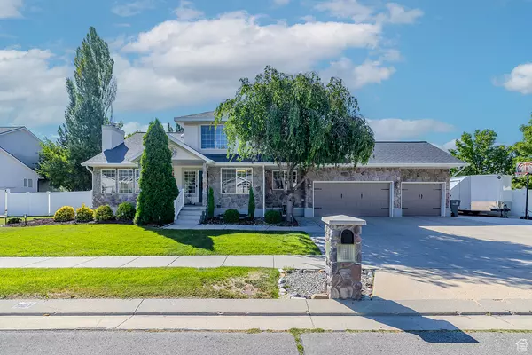 9907 S BIRDIE WAY W, South Jordan, UT 84009