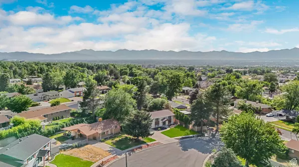 Sandy, UT 84070,480 E PATY CIR