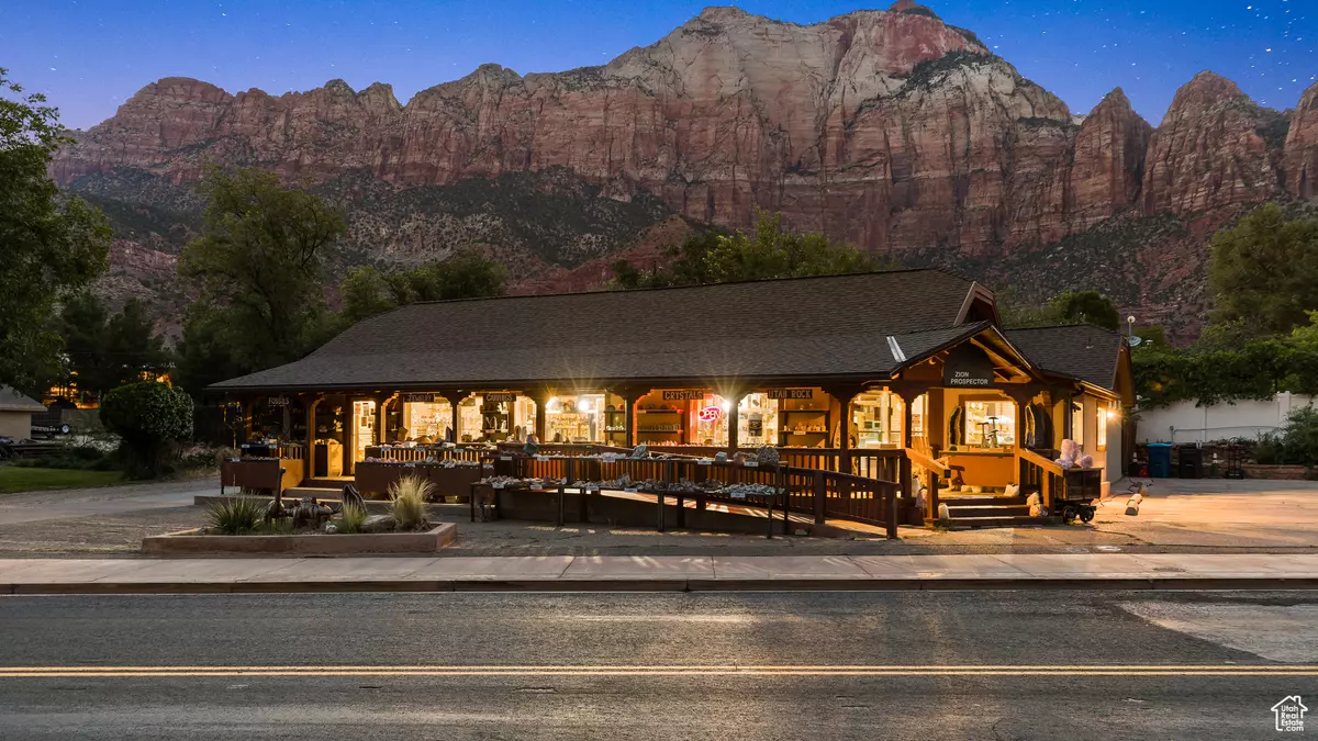 Springdale, UT 84767,694 ZION PARK BLVD