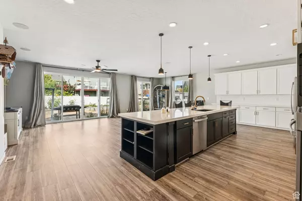 2849 S DRAKE AVE, Saratoga Springs, UT 84045