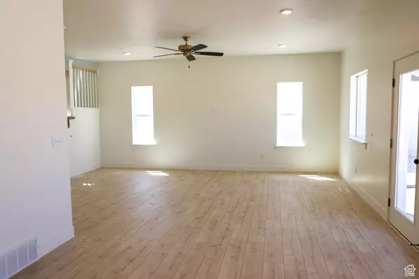 Eagle Mountain, UT 84005,1859 E HARLEQUIN AVE LOT #284B