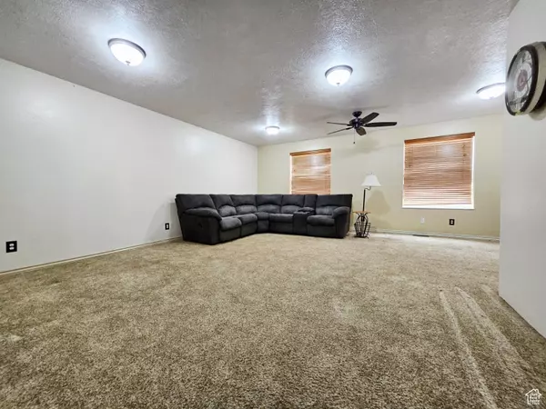 Vernal, UT 84078,2741 N 2500 W