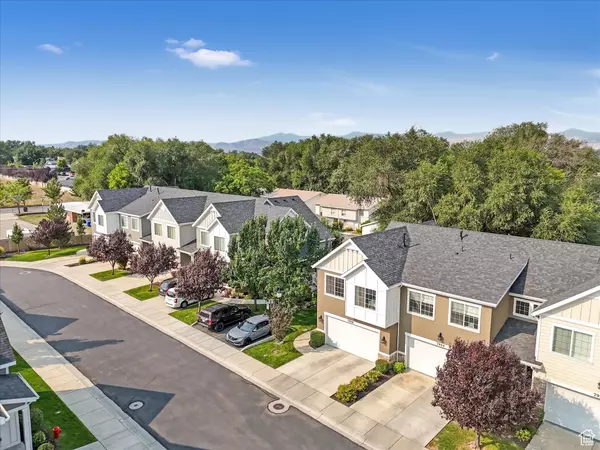 Midvale, UT 84047,7944 S FARM HOUSE LN E