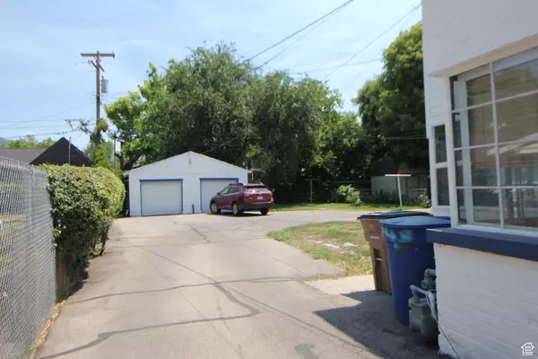 Salt Lake City, UT 84102,745 S 600 E