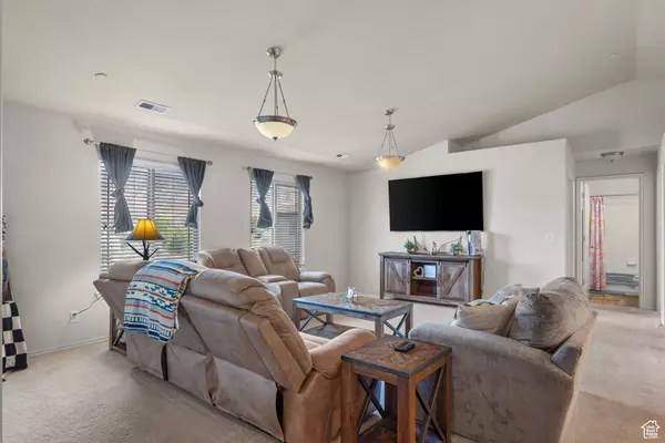 Pleasant Grove, UT 84062,956 W 580 S #124