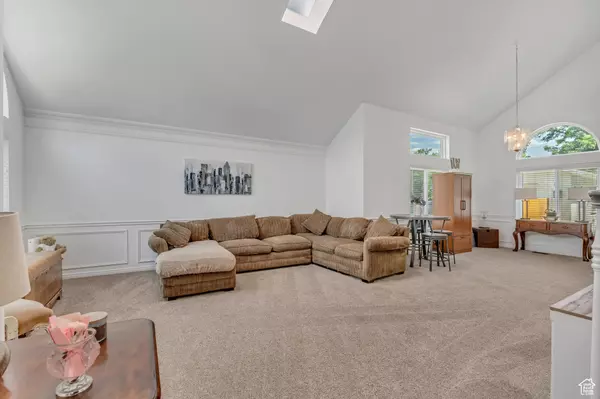 Sandy, UT 84092,11065 S LONGDALE CIR. E
