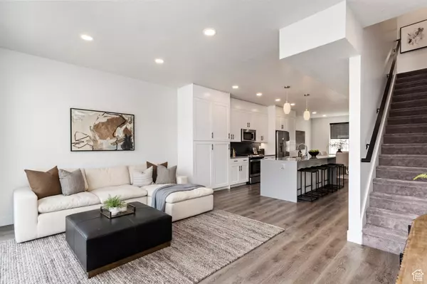 Bountiful, UT 84010,46 W 400 S