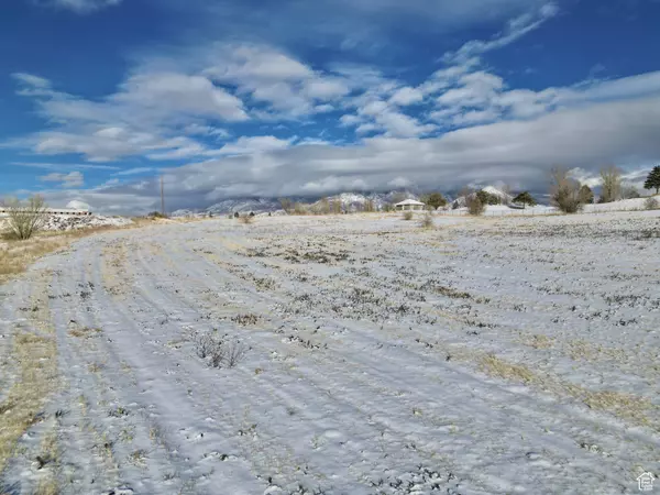 Layton, UT 84040,3600 N FAIRFIELD E #2