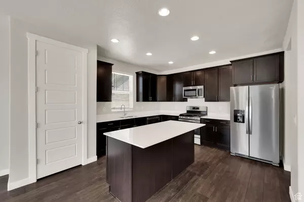 North Ogden, UT 84414,1791 N 925 E