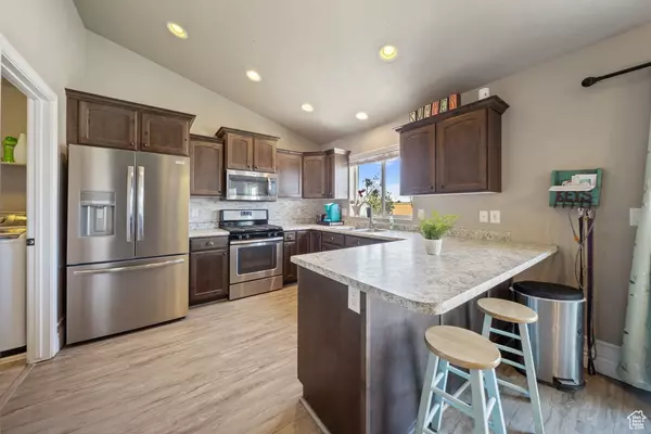 Tooele, UT 84074,1737 N BROADWAY AVE E