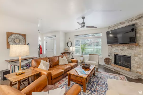 Park City, UT 84098,5618 OSLO LN
