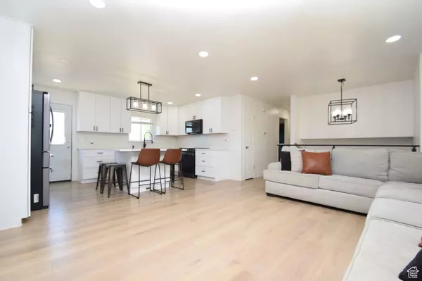 Clearfield, UT 84015,2265 S 300 W