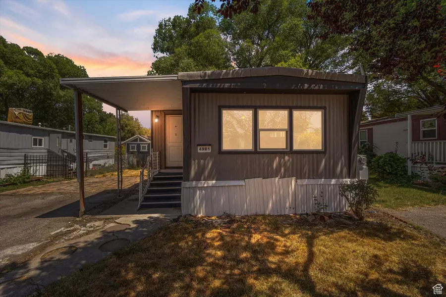 4981 LA CONTESSA ST, Salt Lake City, UT 84117