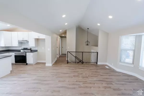 West Jordan, UT 84081,4909 W SAKURA CT