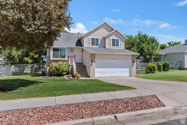 2648 W 4000 S, Roy, UT 84067