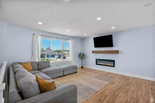 Riverton, UT 84065,2079 W 12060 S