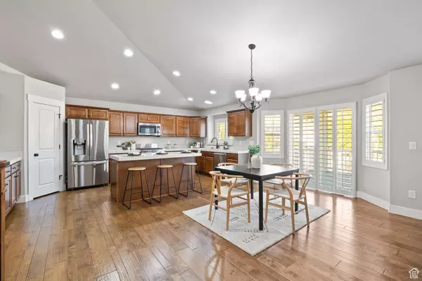 South Ogden, UT 84403,1406 E 5550 S