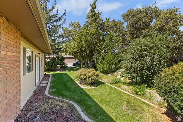 Layton, UT 84040,1920 N 2550 E