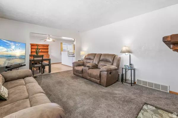 Kearns, UT 84118,4320 W 5100 S
