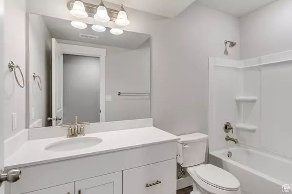 Eagle Mountain, UT 84005,5401 N ORVILLE ST #426