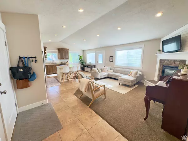 Pleasant Grove, UT 84062,727 E ORCHARD DR.