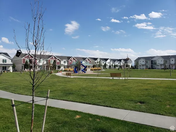 Saratoga Springs, UT 84045,77 N VOYAGER LN