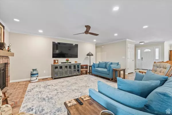 Murray, UT 84123,5504 S WHITE SPRINGS DR