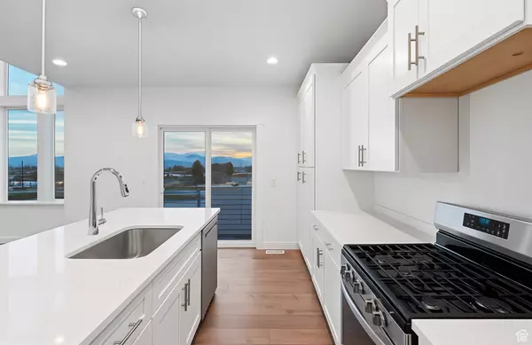 Midvale, UT 84047,7364 S DEWMAR CT W #40