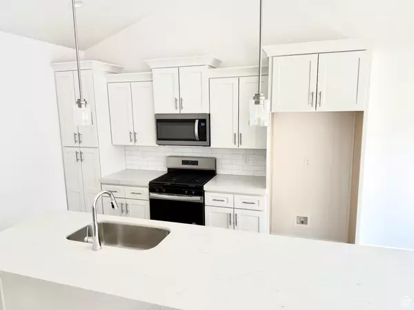 Midvale, UT 84047,7356 S DEWMAR CT W #42