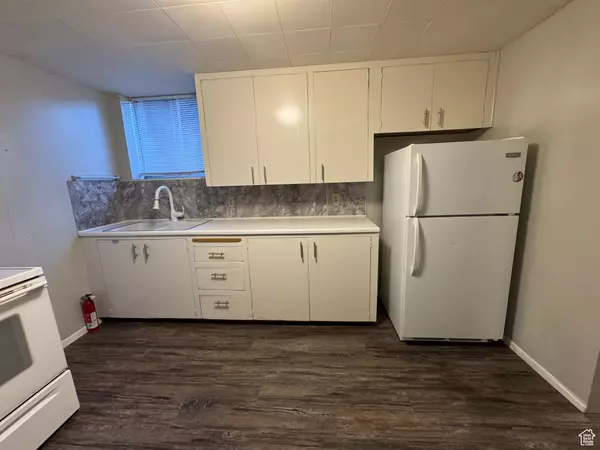 Salt Lake City, UT 84105,1860 S 1600 E