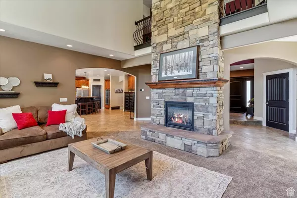 Syracuse, UT 84075,922 S 1760 W