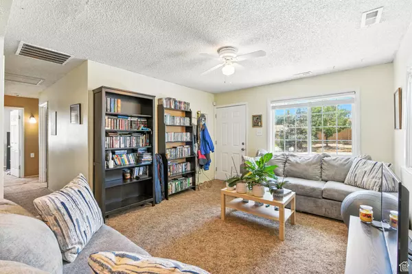 Salt Lake City, UT 84118,4666 W MILDRED ST S
