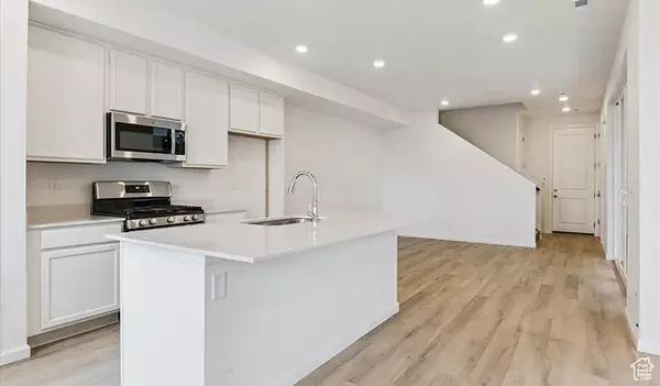 Payson, UT 84651,1296 E 1670 N #910