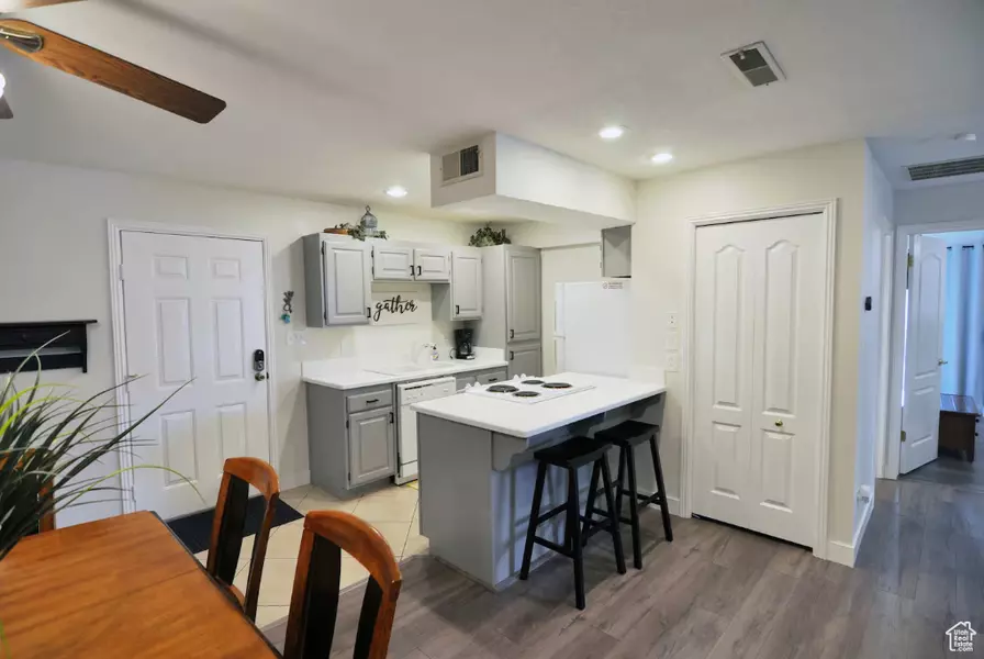 860 S VILLAGE RD #H-2, St. George, UT 84770