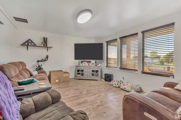 Goshen, UT 84633,75 W 100 N