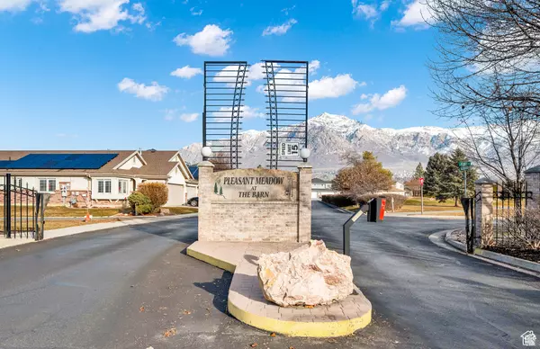 221 E ROSE ANNE CIR, Pleasant View, UT 84414