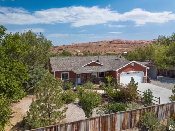 Moab, UT 84532,2433 E VISTA GRANDE ST S