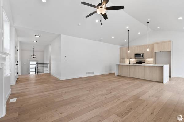 5364 E MURRAY RIDGE RD #122, Murray, UT 84123