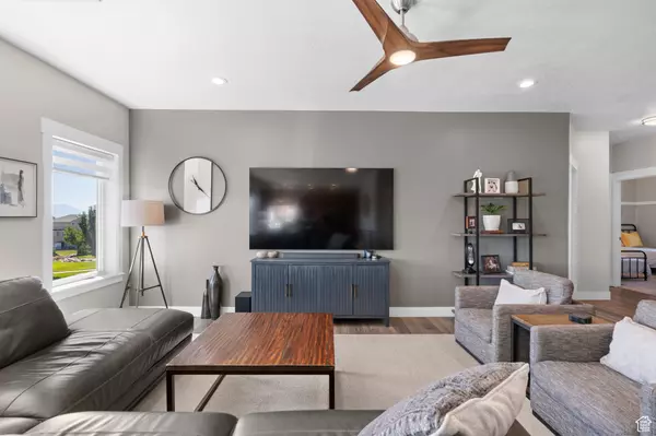 Saratoga Springs, UT 84045,2032 S THOROUGHBRED DR