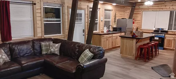 Fairview, UT 84629,33380 N 10450 E