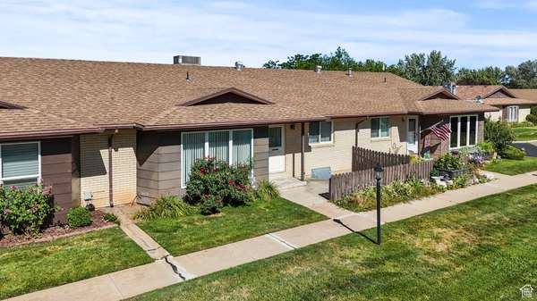 South Ogden, UT 84405,5582 S 975 E