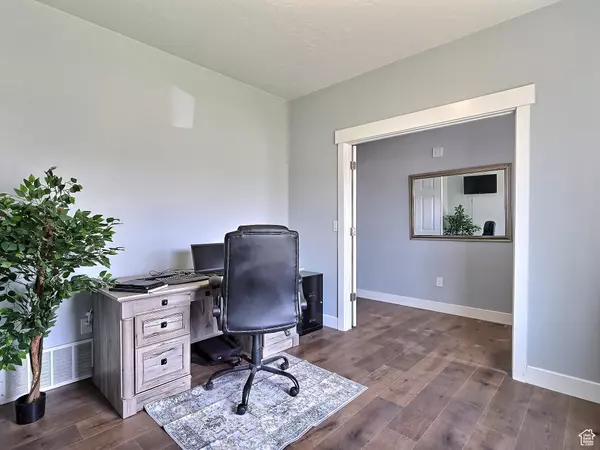 Vernal, UT 84078,819 S 300 W