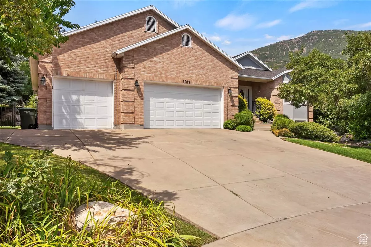 Ogden, UT 84403,5019 S COMANCHE CIR E